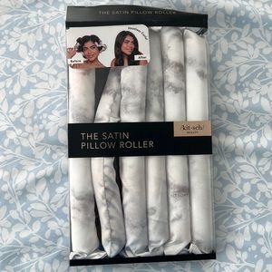 Kitsch beauty satin pillow roller